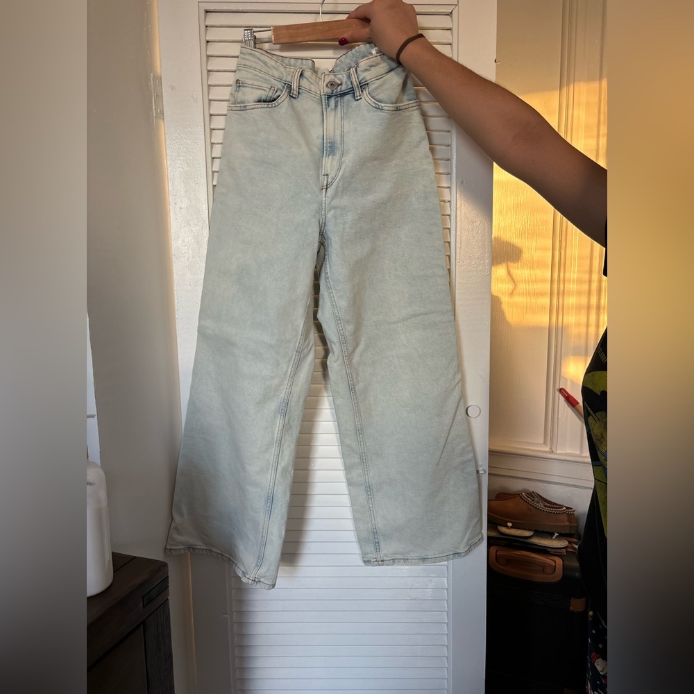 H&M blue jeans